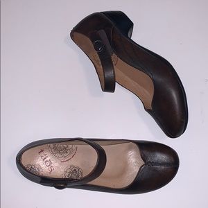 Taos Dark Brown Mary Jane Leather shoes Sz 10
